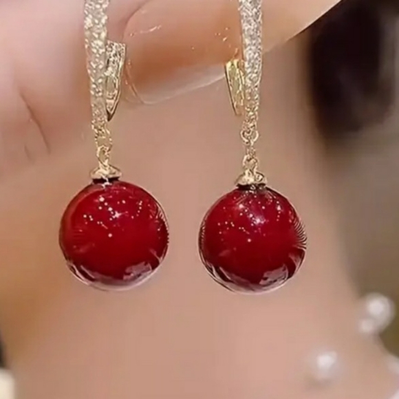 Beautiful Gold and Red faux Pearl & CZ dangle earrings, NWT - Picture 2 of 3